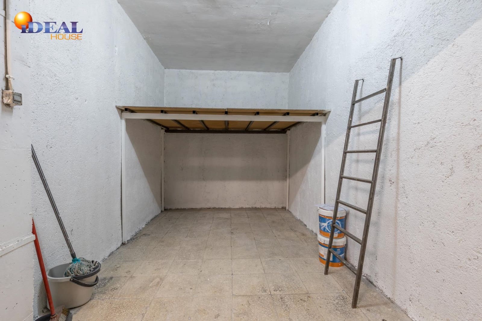 Garage for sale in Granada city - € 25,000 (Ref: 9434535)
