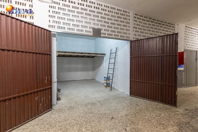 Garage for sale in Granada city - € 25,000 (Ref: 9434535)