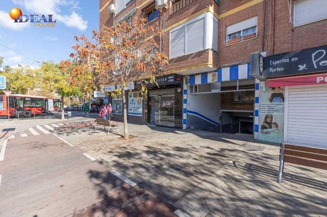 Garage for sale in Granada city - € 25,000 (Ref: 9434535)