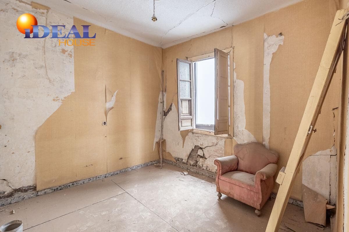 Commercial for sale in Granada city - € 875,000 (Ref: 9434536)