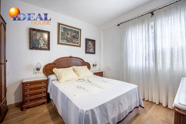 3 slaapkamer Rijtjeshuis te koop in Monachil met zwembad garage - € 240.000 (Ref: 9434538)