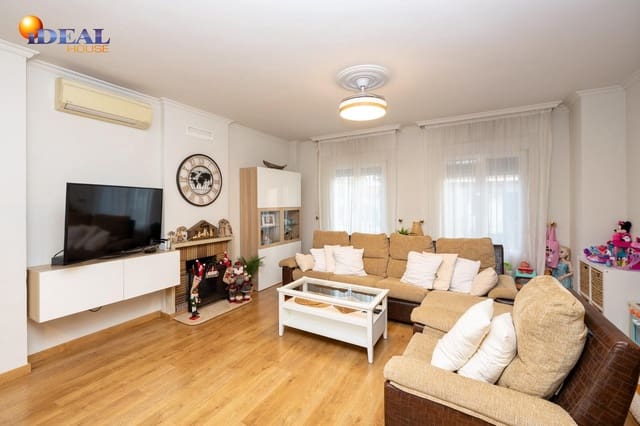 4 soverom Kjedet enebolig til salgs i Ogíjares med garasje - € 348 000 (Ref: 9434540)