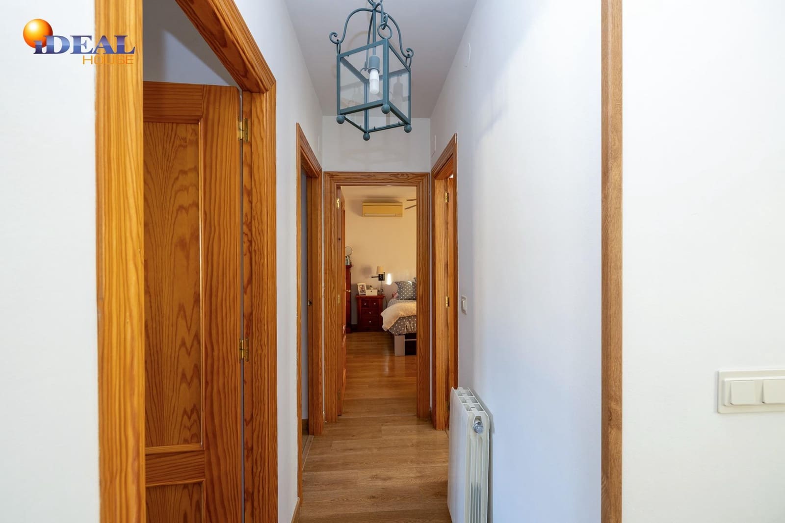 4 bedroom Semi-detached Villa for sale in Ogijares with garage - € 348,000 (Ref: 9434540)