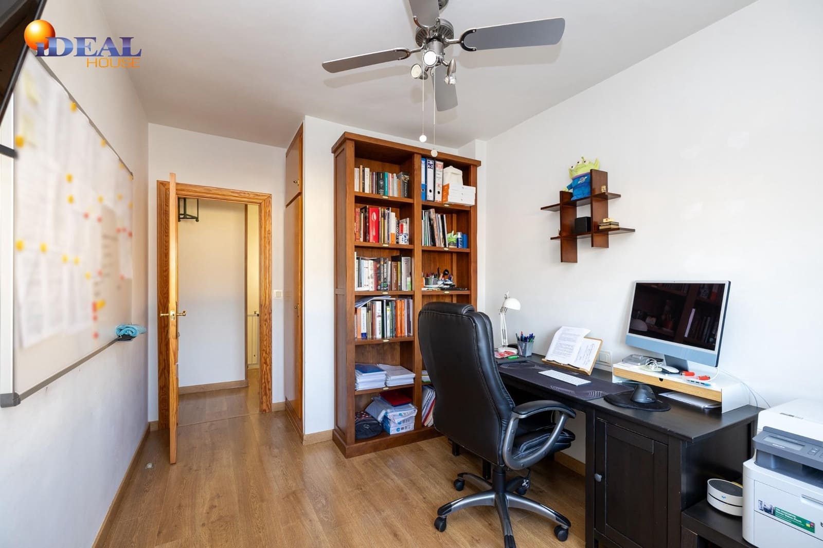 4 bedroom Semi-detached Villa for sale in Ogijares with garage - € 348,000 (Ref: 9434540)