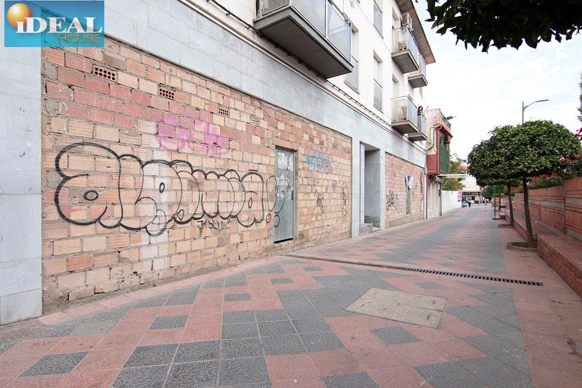 Local Comercial en Armilla en venta - 110.000 € (Ref: 9434541)