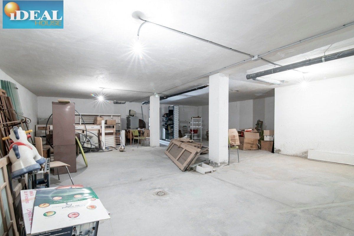 6 bedroom Townhouse for sale in Chauchina with garage - € 360,000 (Ref: 9434543)