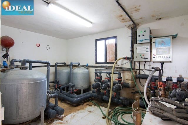 Finca/Herregård til salgs i Loja - € 2 100 000 (Ref: 9434545)