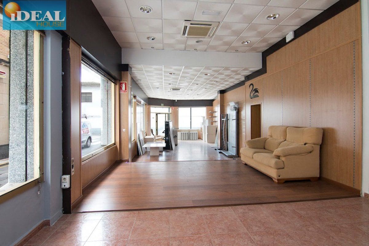 Kaupallinen myytävänä paikassa Maracena - 164 000 € (Ref: 9434546)