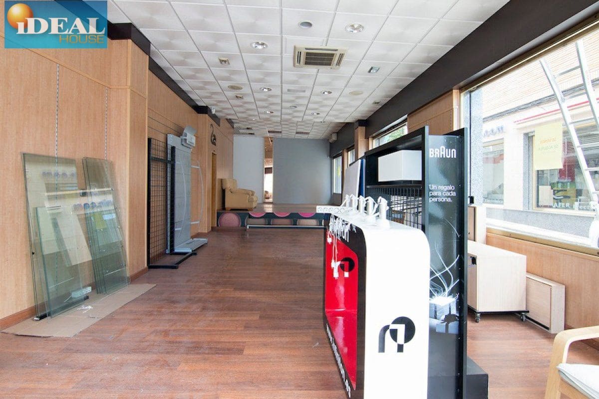 Kaupallinen myytävänä paikassa Maracena - 164 000 € (Ref: 9434546)