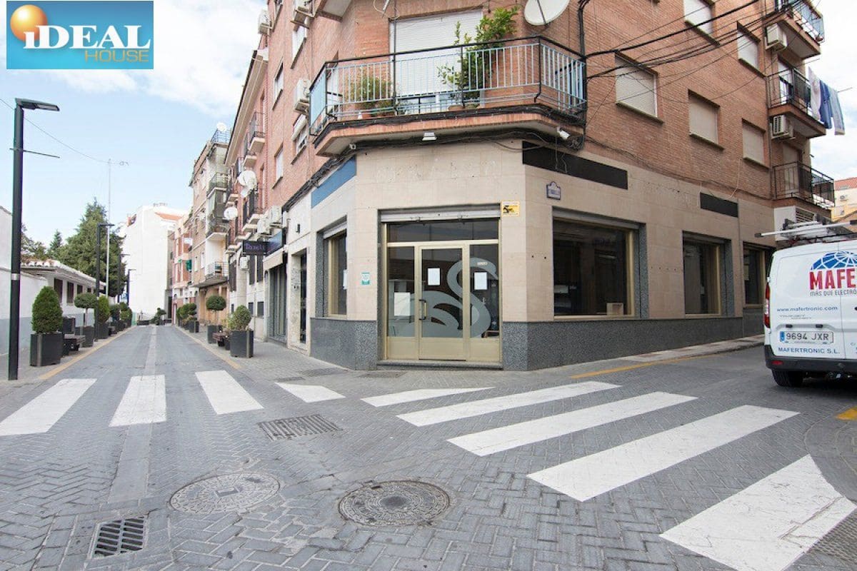 Kaupallinen myytävänä paikassa Maracena - 164 000 € (Ref: 9434546)