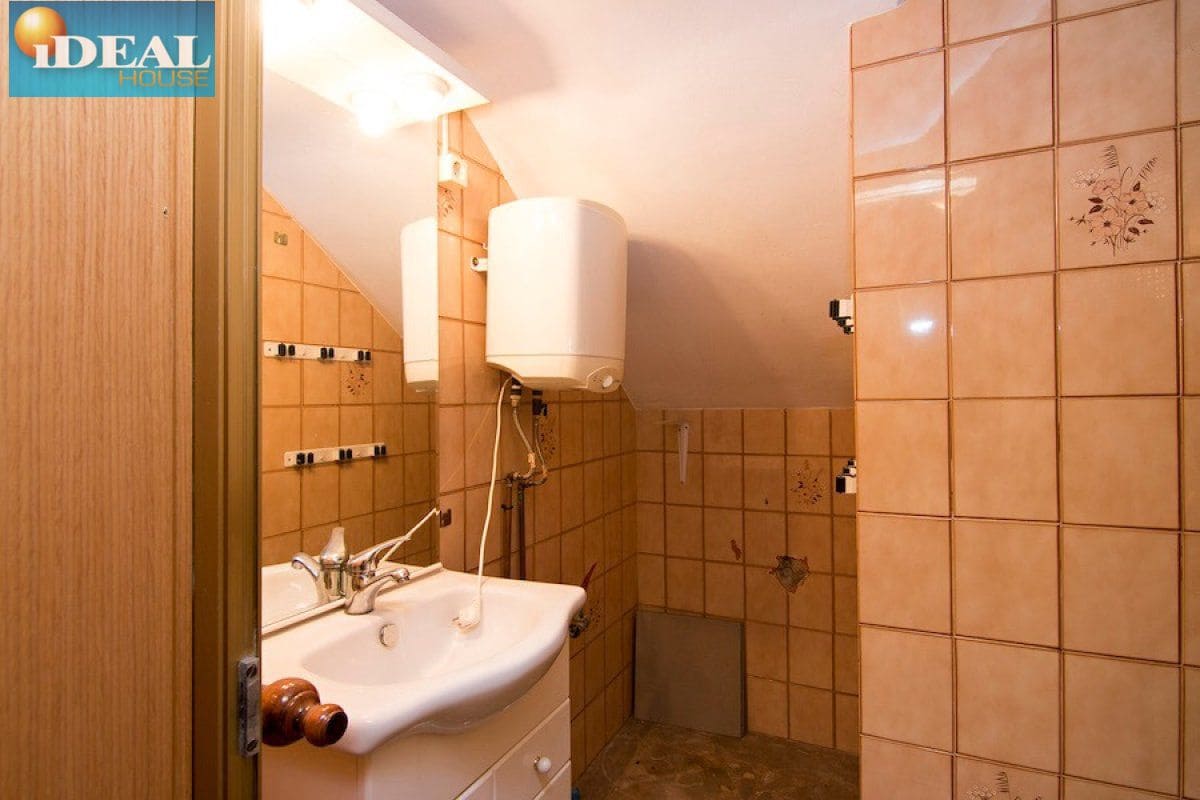 Kaupallinen myytävänä paikassa Maracena - 164 000 € (Ref: 9434546)