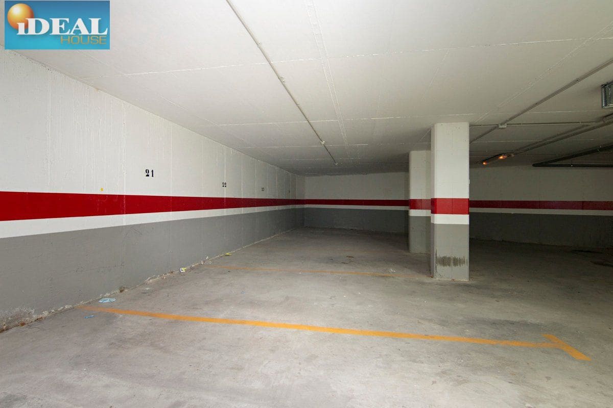Garage for sale in Granada city - € 50,000 (Ref: 9434547)