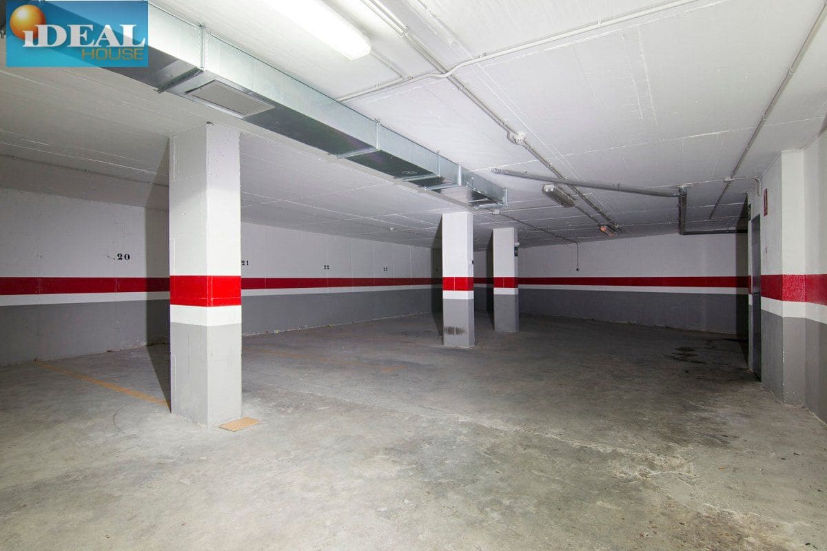 Garage for sale in Granada city - € 50,000 (Ref: 9434547)