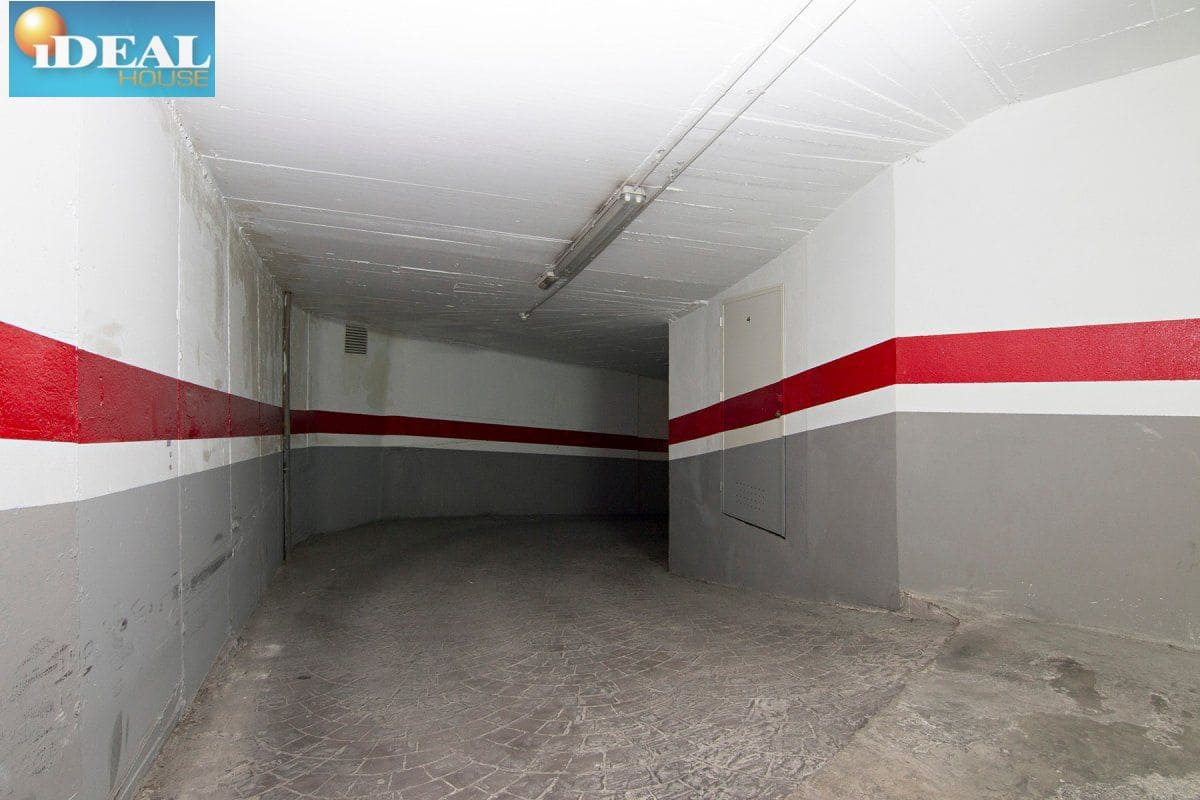 Garage for sale in Granada city - € 50,000 (Ref: 9434547)