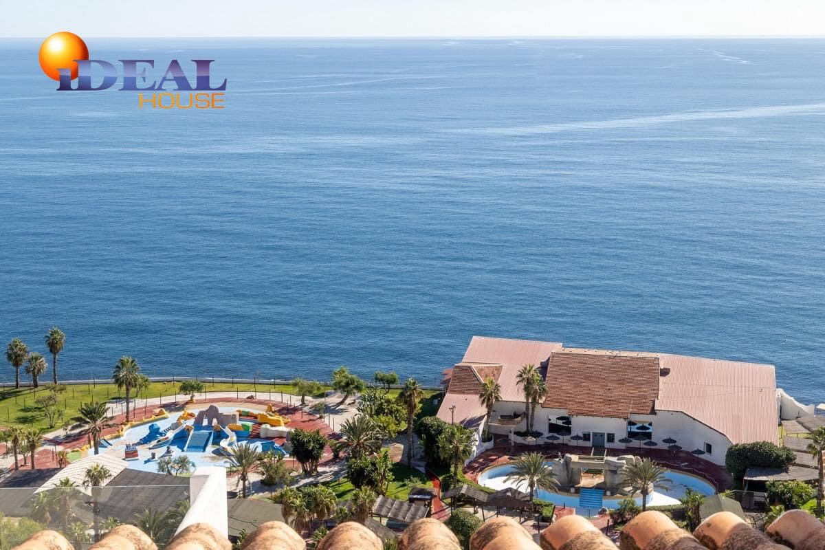 3 bedroom Villa for sale in Almunecar with garage - € 595,900 (Ref: 9437688)