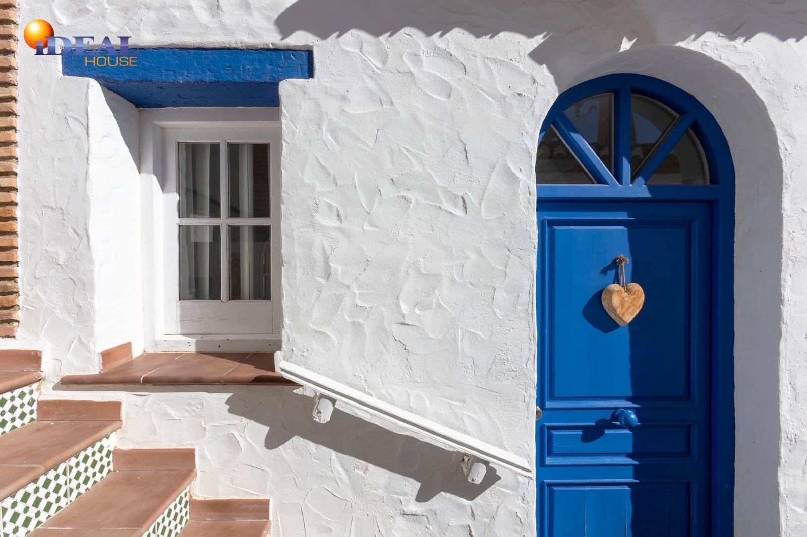 3 bedroom Villa for sale in Almunecar with garage - € 595,900 (Ref: 9437688)