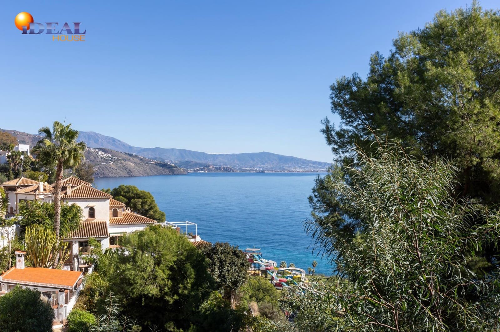 3 bedroom Villa for sale in Almunecar with garage - € 595,900 (Ref: 9437688)