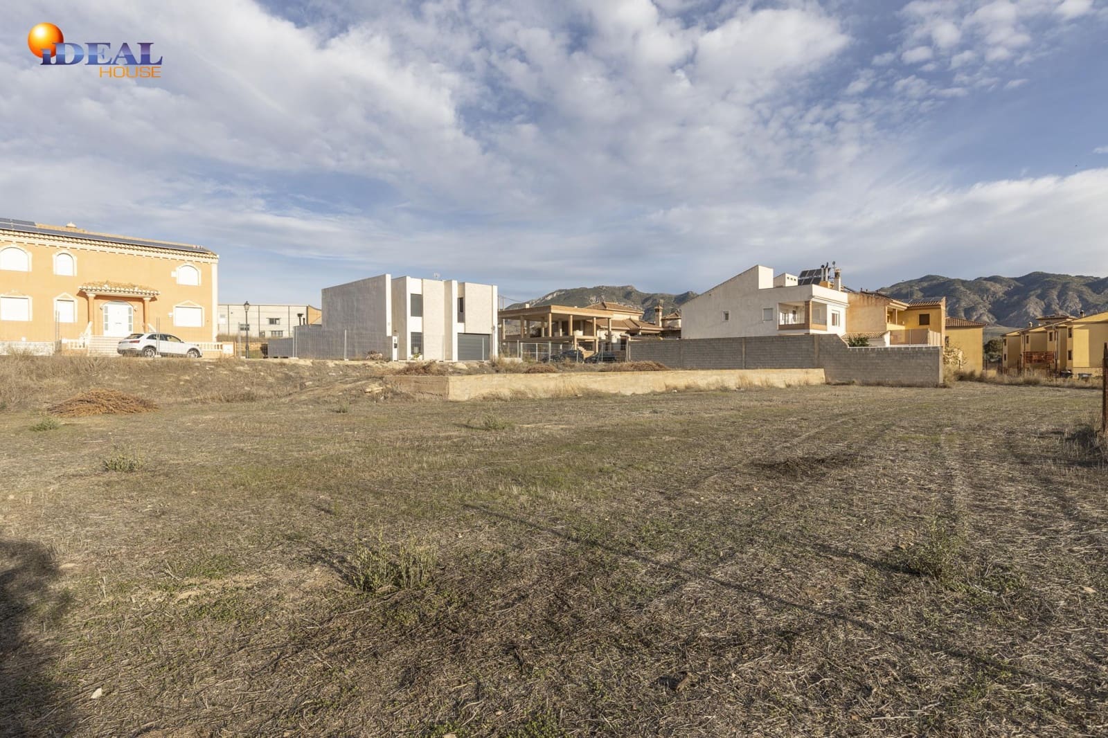 Terrain à Bâtir à vendre à Cozvijar - 39 600 € (Ref: 9437691)