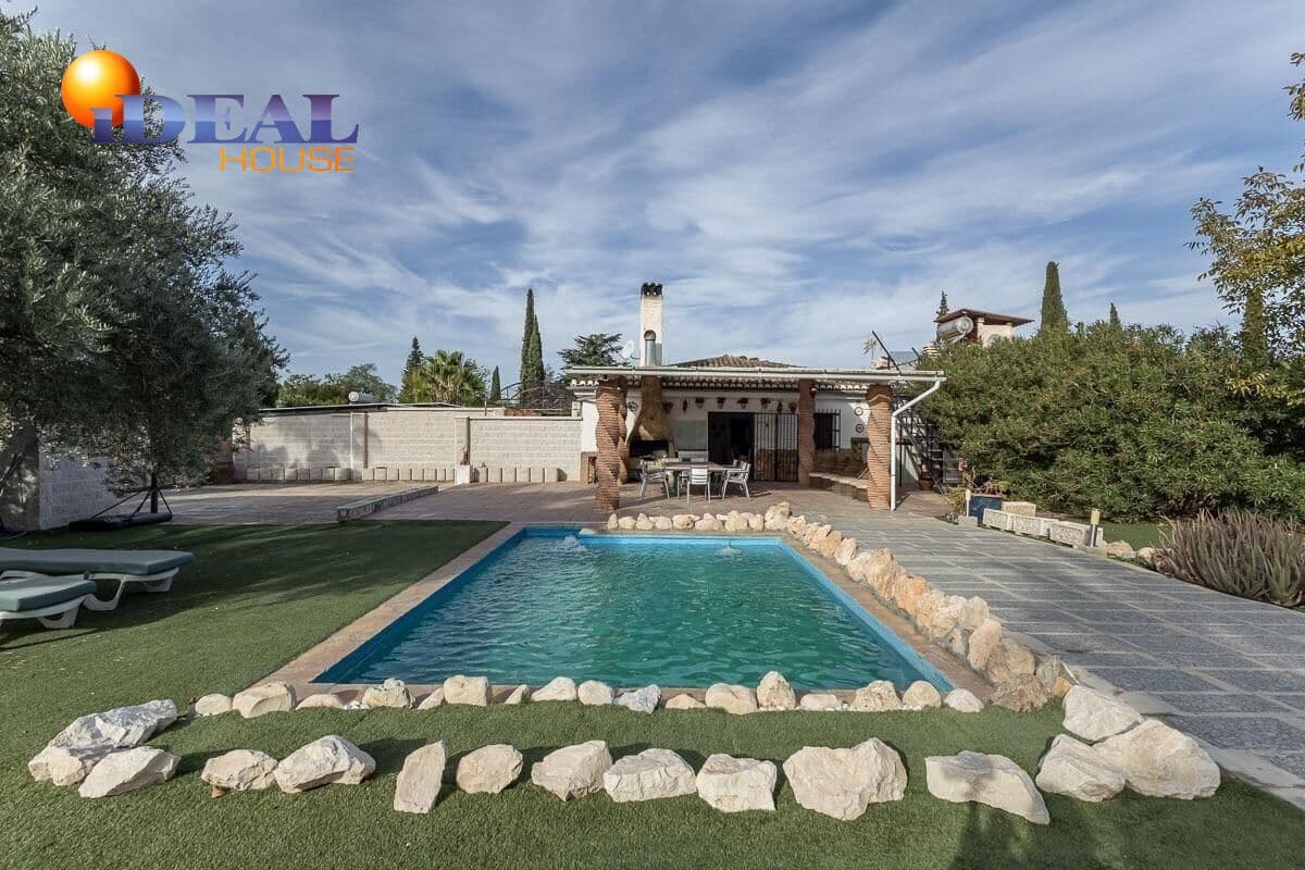 5 soveværelse Finca/Landehus til salg i Atarfe med swimmingpool - € 548.000 (Ref: 9437692)