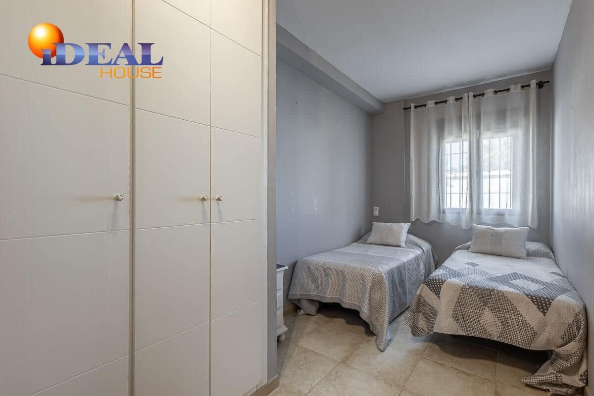 5 soveværelse Finca/Landehus til salg i Atarfe med swimmingpool - € 548.000 (Ref: 9437692)