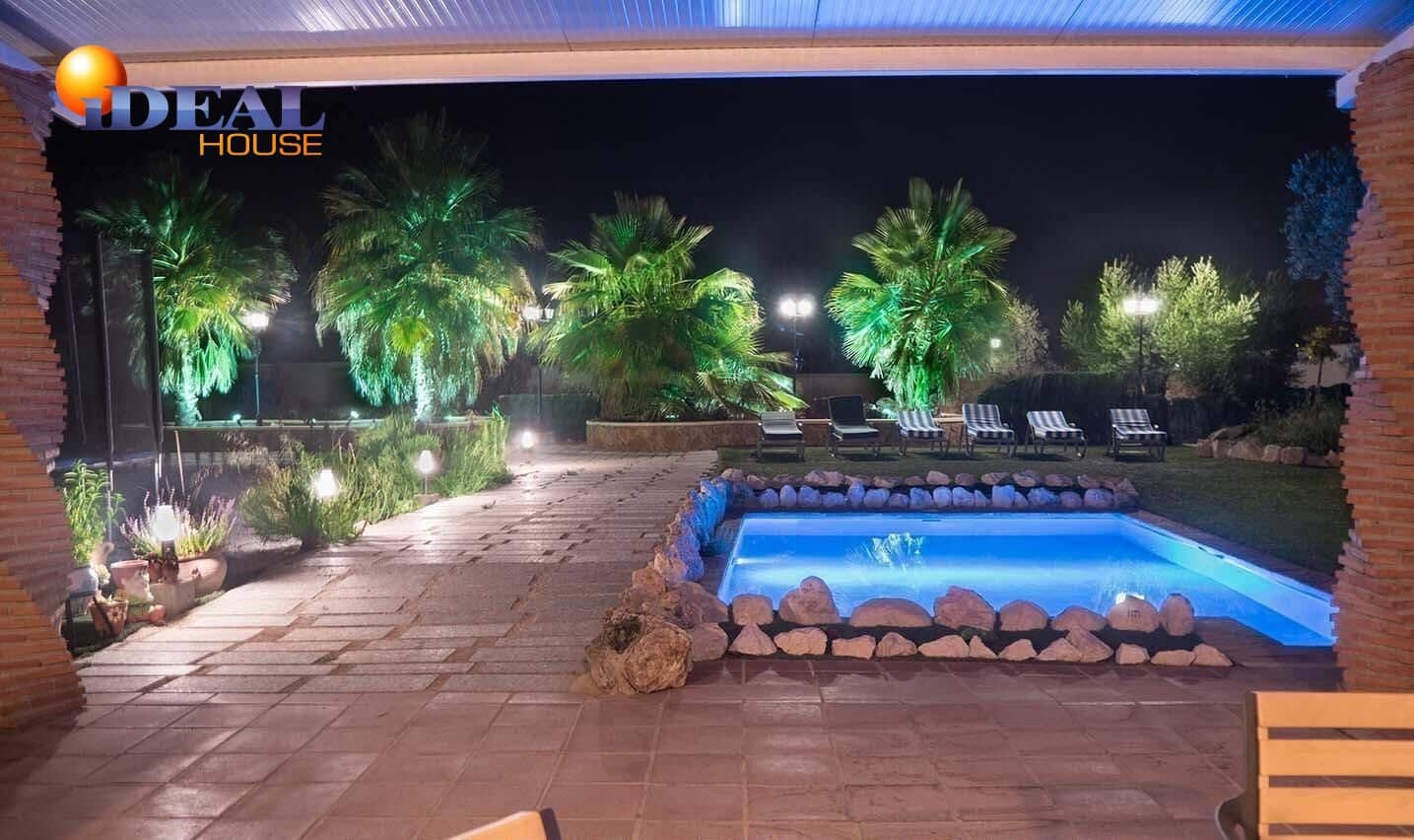 5 soveværelse Finca/Landehus til salg i Atarfe med swimmingpool - € 548.000 (Ref: 9437692)