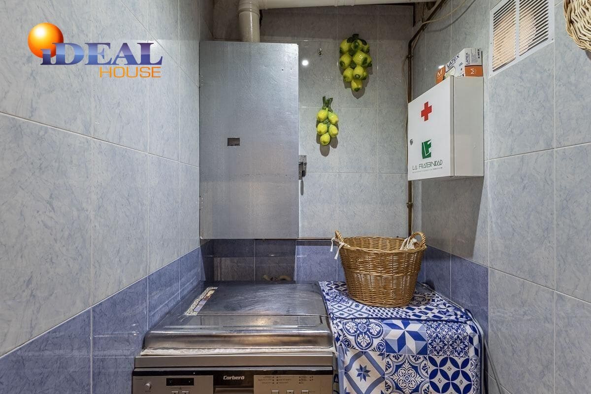 5 soveværelse Finca/Landehus til salg i Atarfe med swimmingpool - € 548.000 (Ref: 9437692)