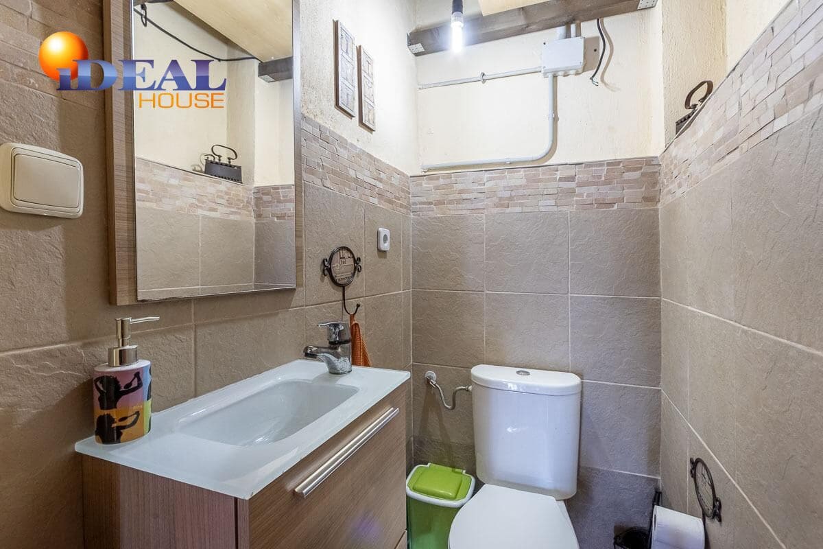 3 bedroom Villa for sale in Ambroz with pool garage - € 299,900 (Ref: 9438552)