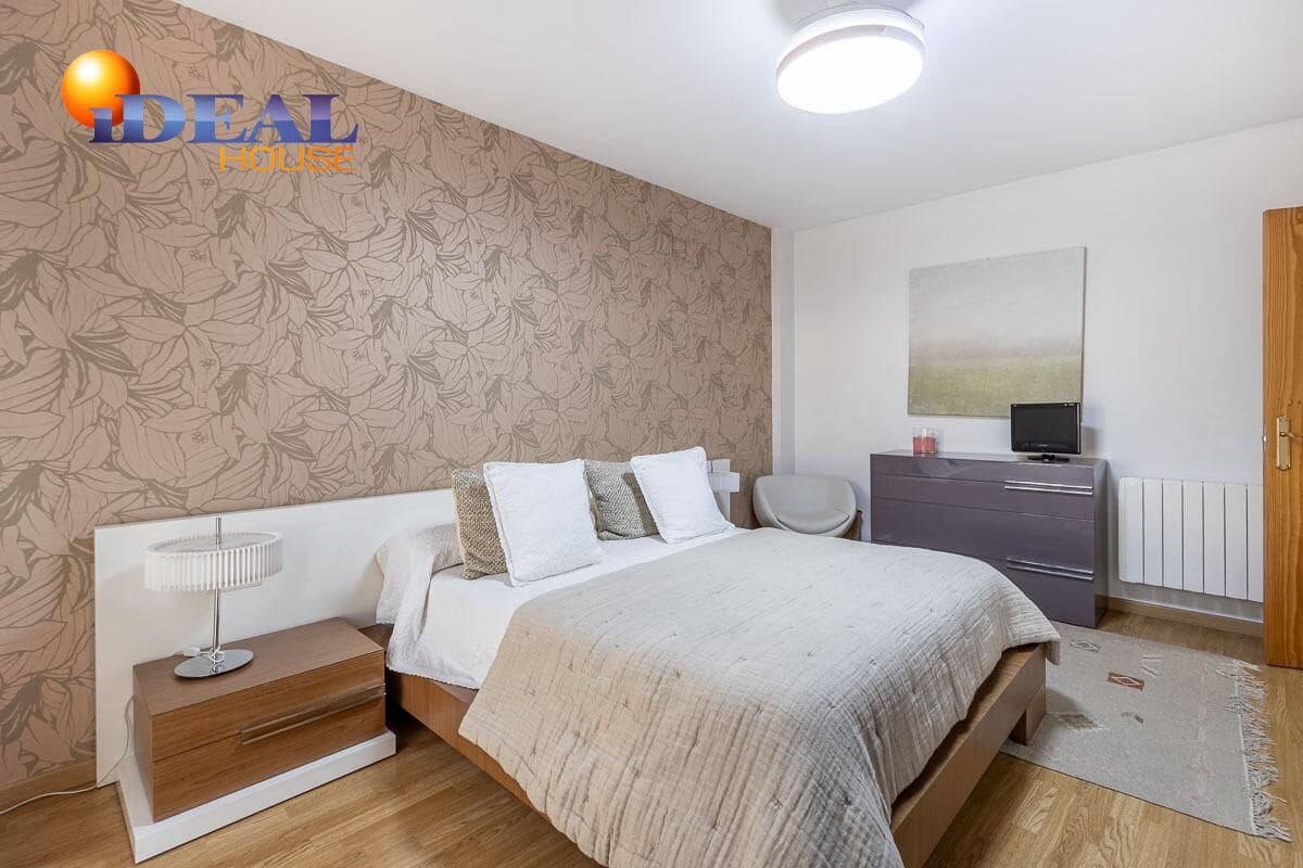 3 bedroom Villa for sale in Ambroz with pool garage - € 299,900 (Ref: 9438552)