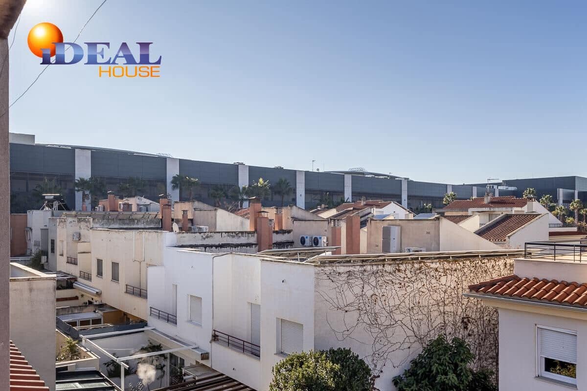 6 makuuhuone Omakotitalo myytävänä paikassa Armilla mukana 
autotalli - 429 000 € (Ref: 9438553)