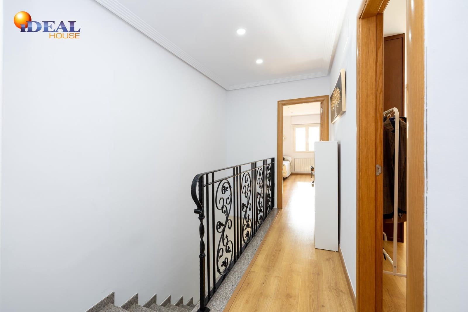 3 slaapkamer Rijtjeshuis te koop in Pulianas met zwembad garage - € 269.000 (Ref: 9440049)