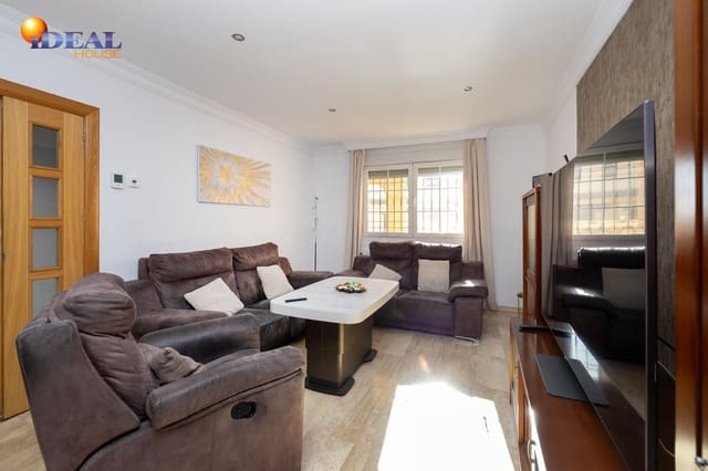 3 slaapkamer Rijtjeshuis te koop in Pulianas met zwembad garage - € 269.000 (Ref: 9440049)