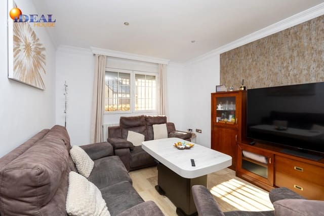 3 slaapkamer Rijtjeshuis te koop in Pulianas met zwembad garage - € 269.000 (Ref: 9440049)