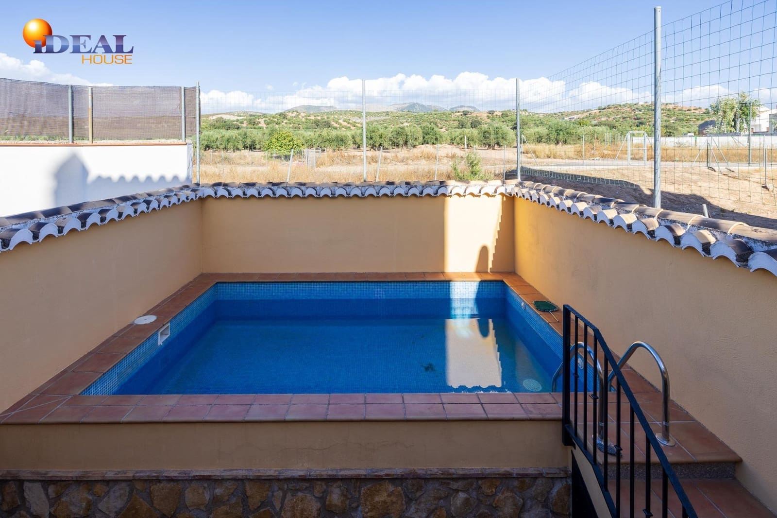 3 slaapkamer Rijtjeshuis te koop in Pulianas met zwembad garage - € 269.000 (Ref: 9440049)