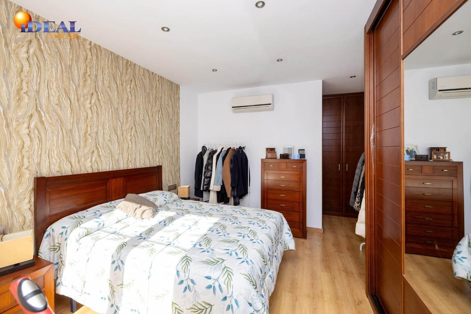 3 slaapkamer Rijtjeshuis te koop in Pulianas met zwembad garage - € 269.000 (Ref: 9440049)