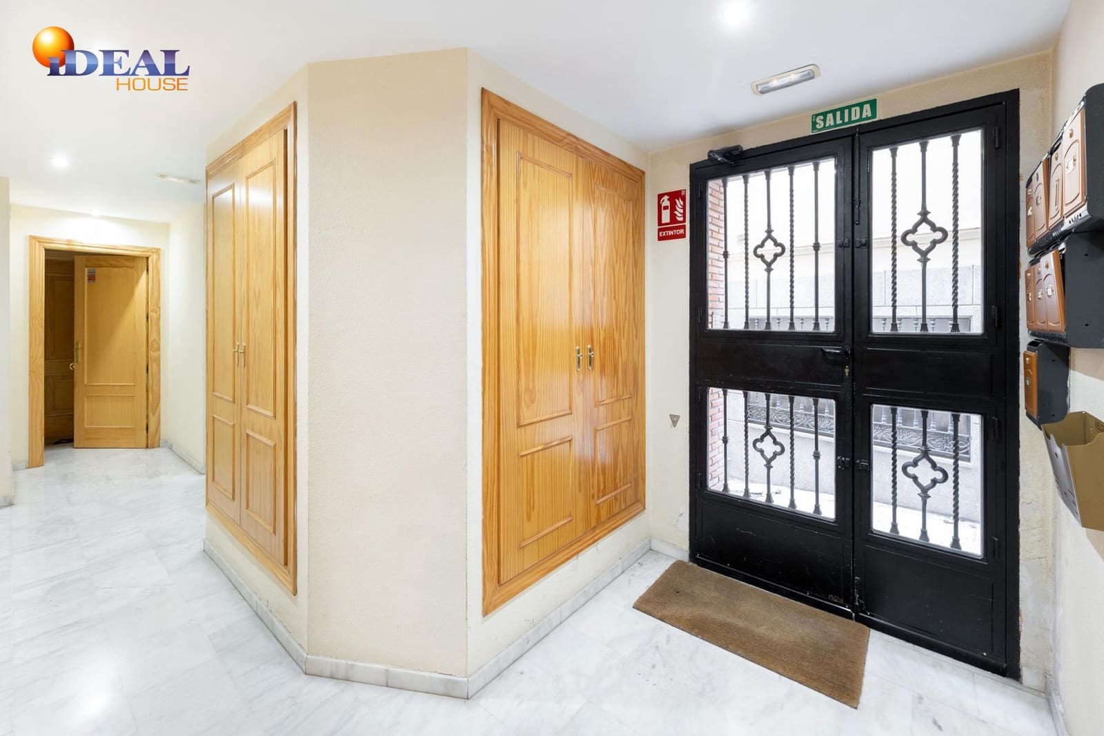 3 bedroom Flat for sale in Monachil with garage - € 169,500 (Ref: 9446277)