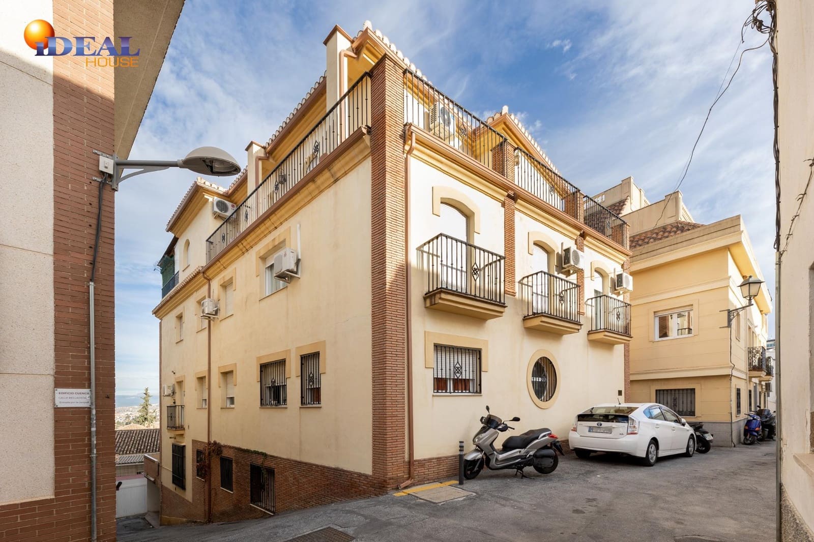 3 bedroom Flat for sale in Monachil with garage - € 169,500 (Ref: 9446277)