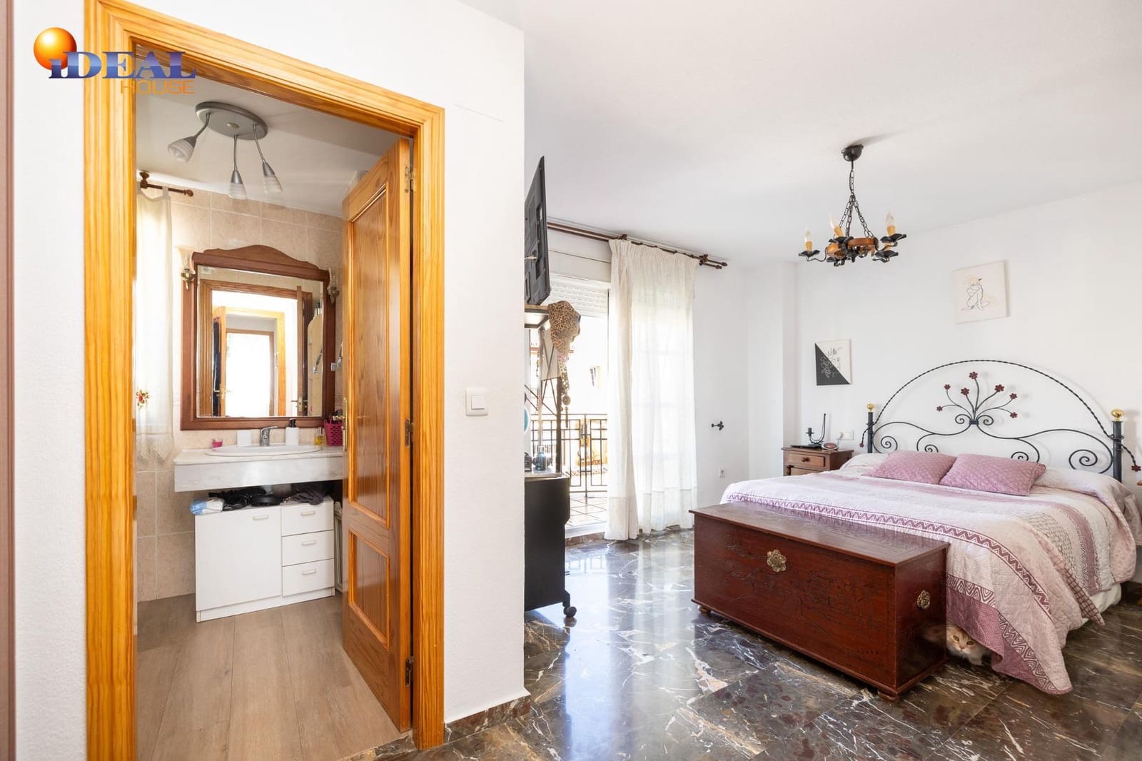 3 makuuhuone Huvila myytävänä paikassa Albolote mukana 
autotalli - 280 000 € (Ref: 9446279)