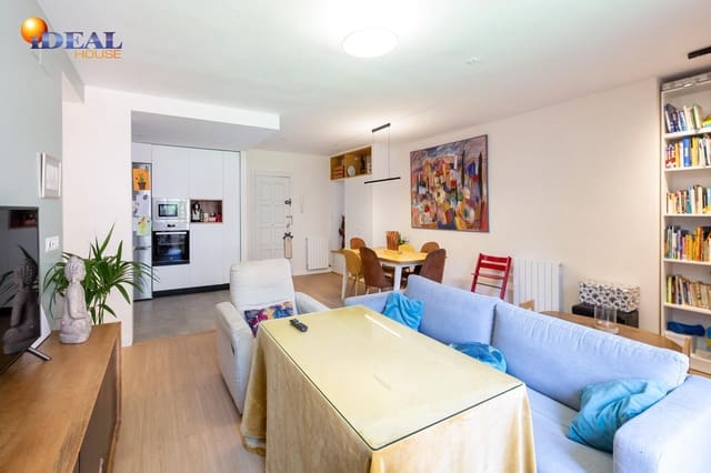 3 makuuhuone Asunto myytävänä paikassa Pajaritos - Plaza de Toros, Granada kaupunki mukana uima-altaan 
autotalli - 380 000 € (Ref: 9446280)