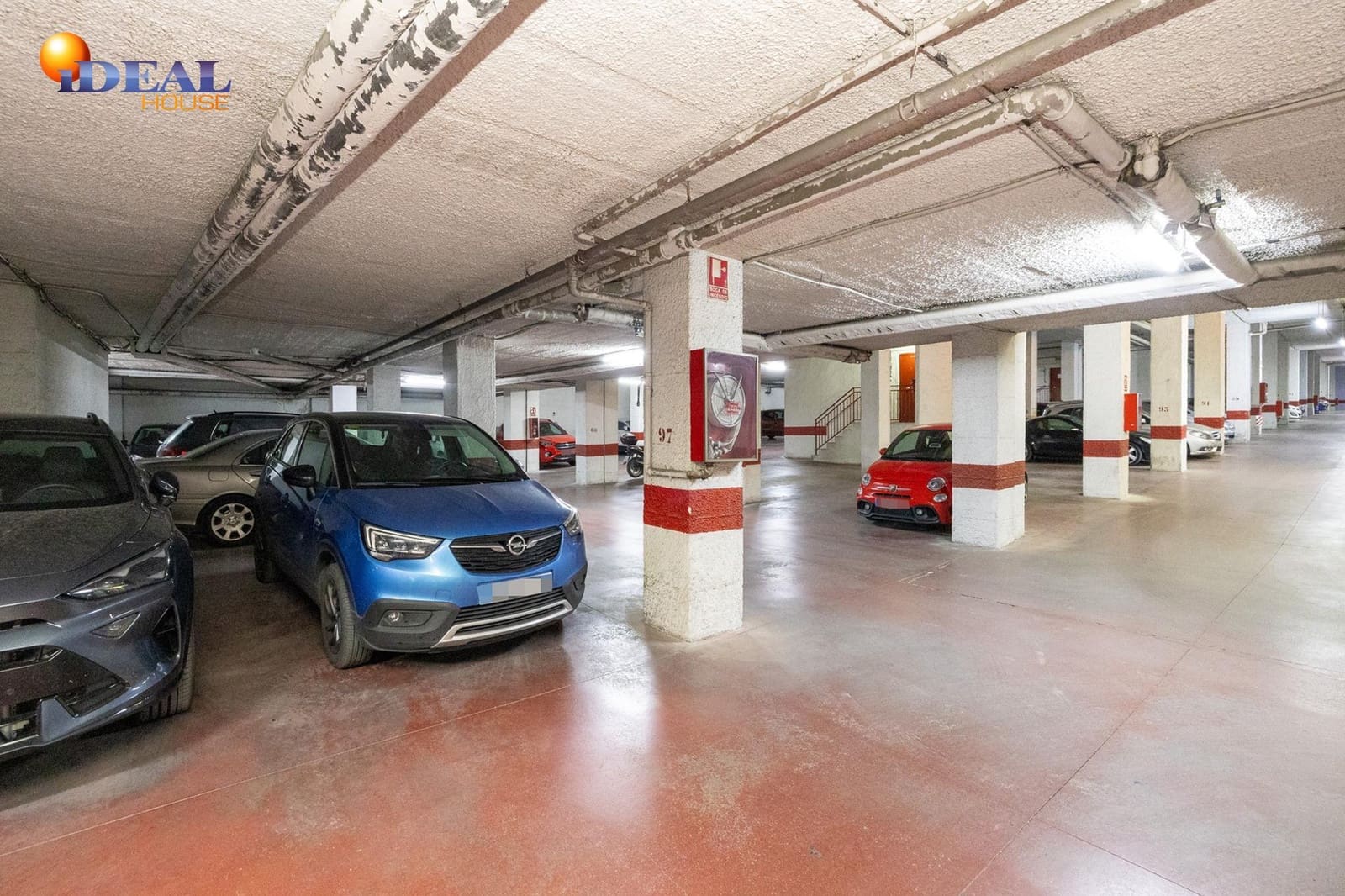 3 makuuhuone Asunto myytävänä paikassa Granada kaupunki mukana uima-altaan 
autotalli - 380 000 € (Ref: 9446280)