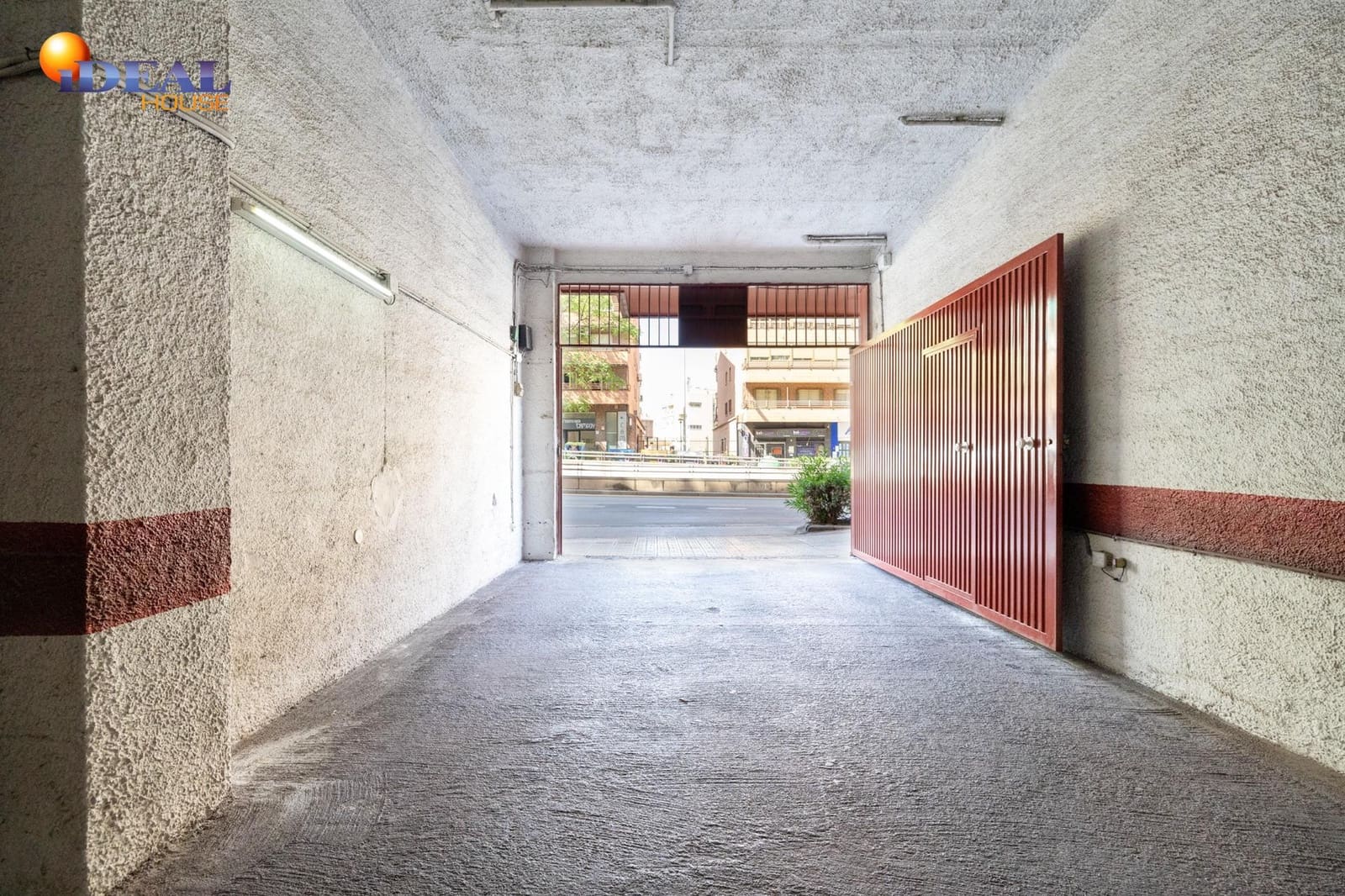 3 makuuhuone Asunto myytävänä paikassa Granada kaupunki mukana uima-altaan 
autotalli - 380 000 € (Ref: 9446280)