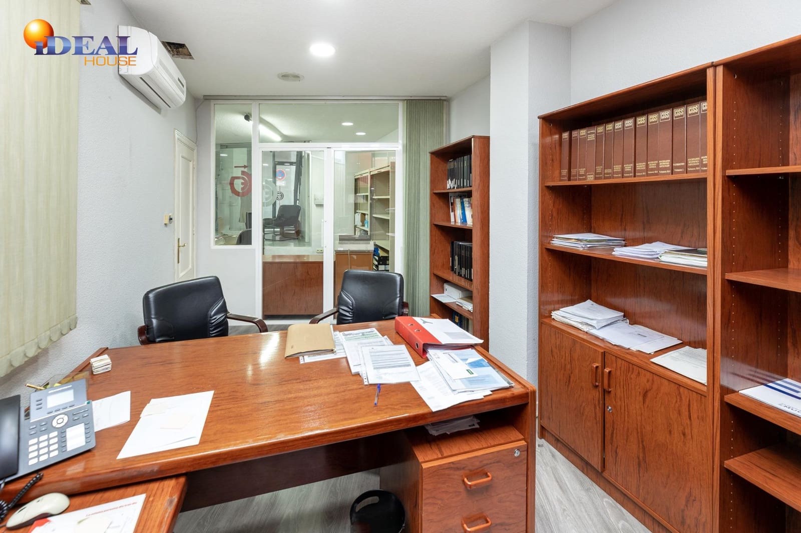 Commercial for sale in Granada city - € 184,900 (Ref: 9449034)