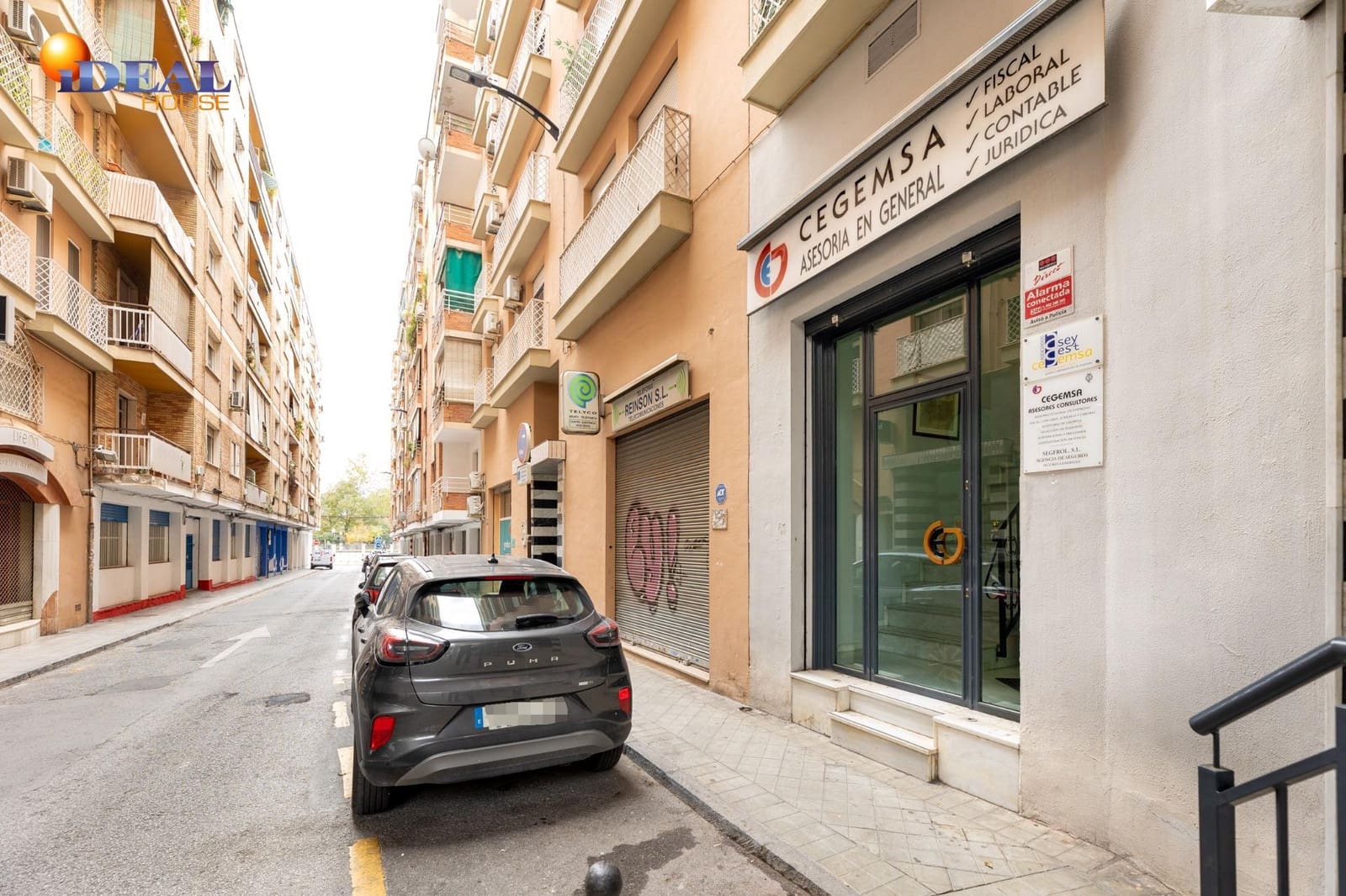 Commercial for sale in Granada city - € 184,900 (Ref: 9449034)