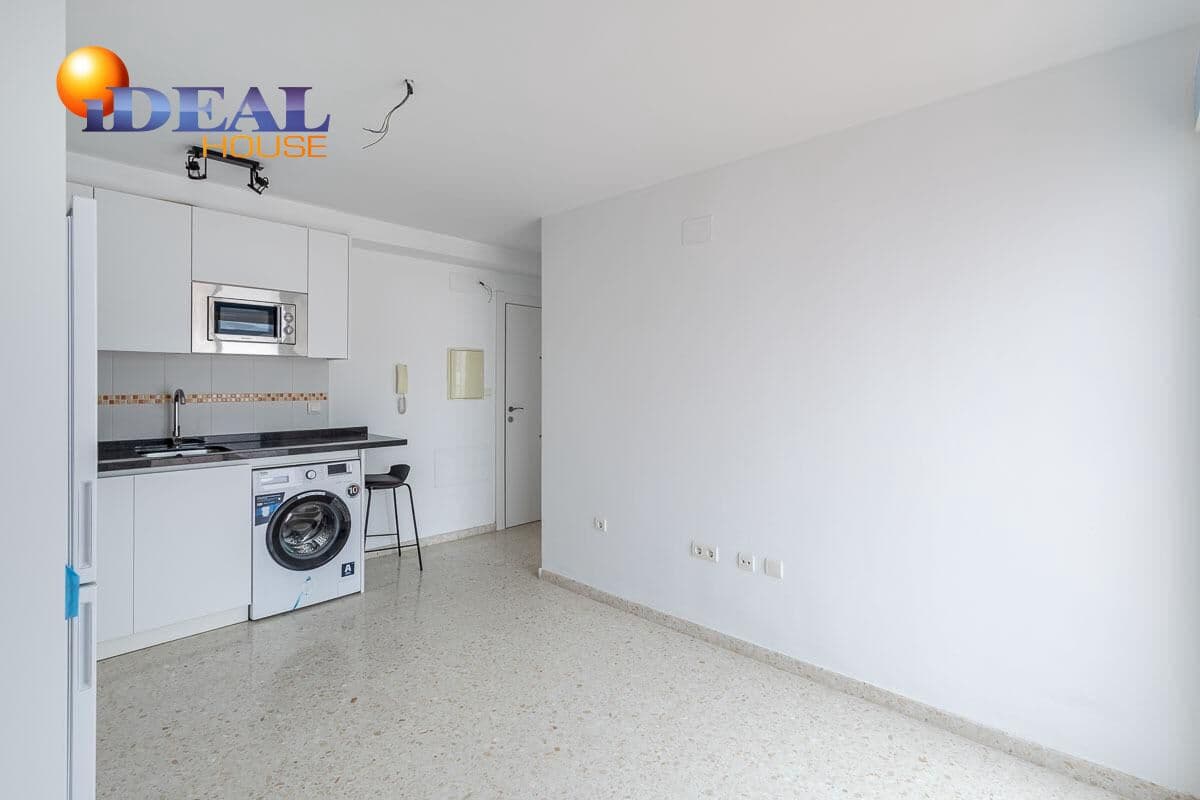 1 bedroom Penthouse for sale in Ogijares - € 139,000 (Ref: 9449036)