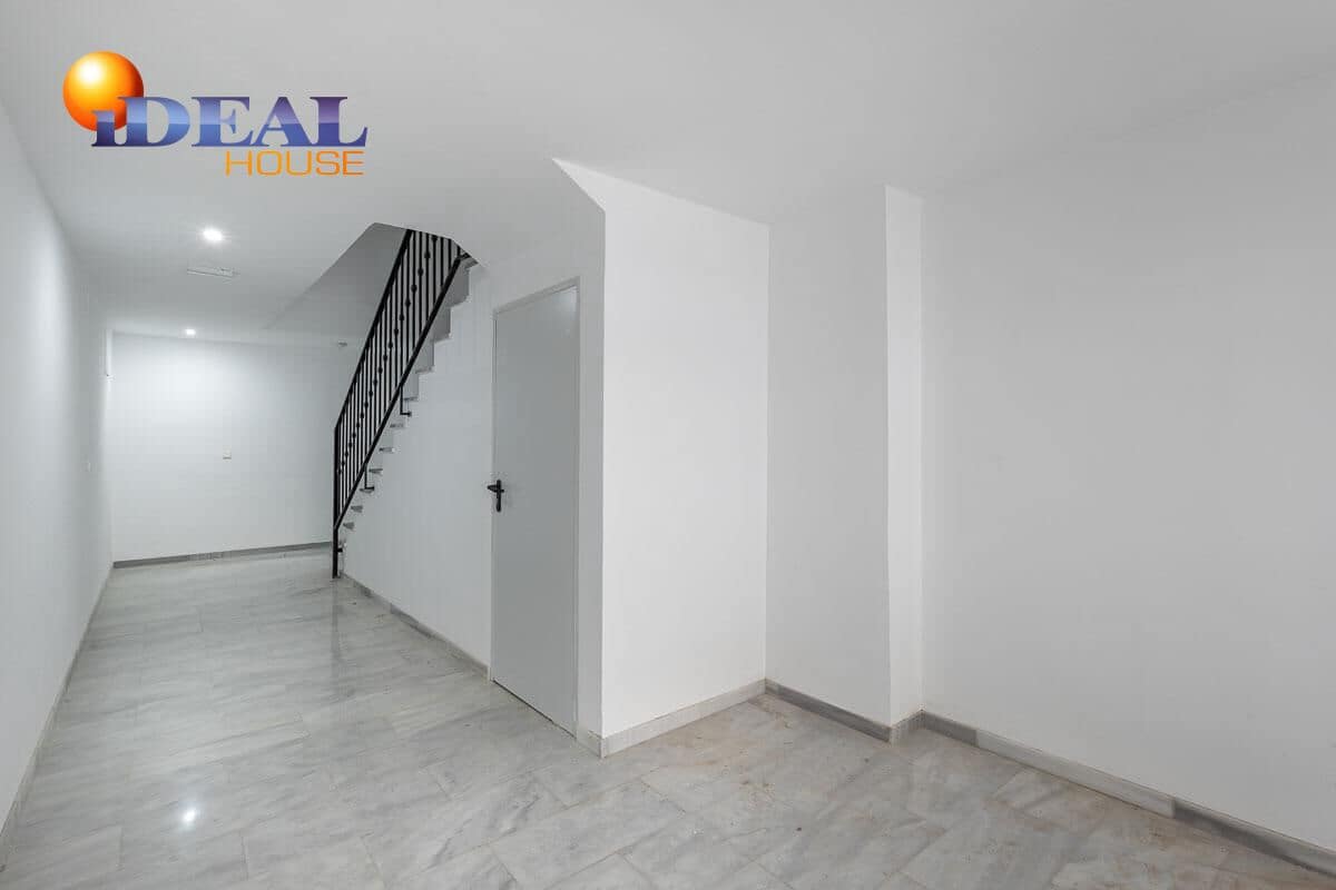 1 bedroom Penthouse for sale in Ogijares - € 139,000 (Ref: 9449036)