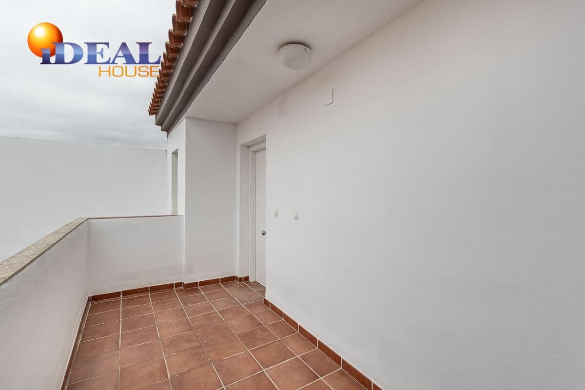 1 bedroom Penthouse for sale in Ogijares - € 139,000 (Ref: 9449036)