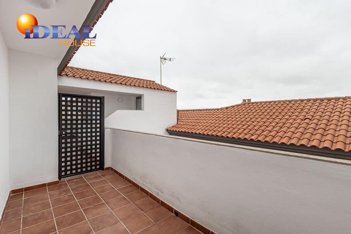 1 bedroom Penthouse for sale in Ogijares - € 139,000 (Ref: 9449036)