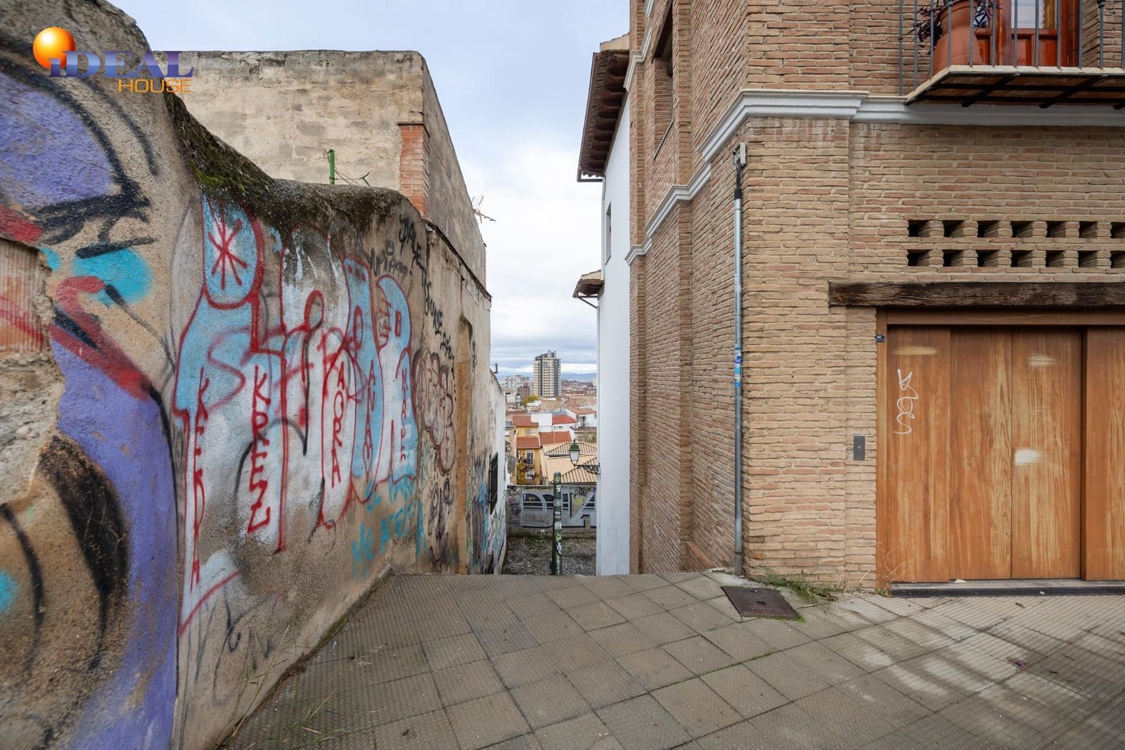 Area Edificabile in vendita in Granada citta - 216.000 € (Rif: 9449037)