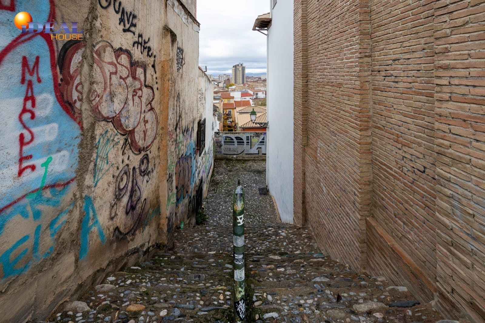 Area Edificabile in vendita in Granada citta - 216.000 € (Rif: 9449037)