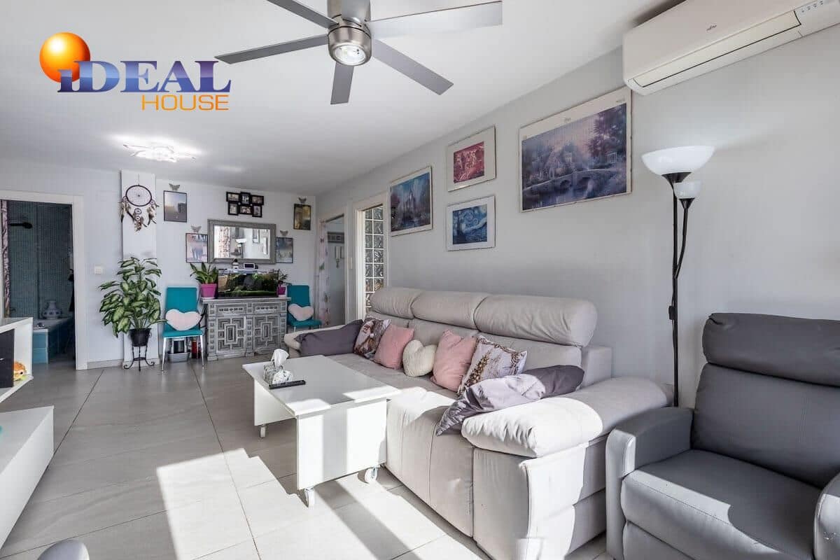 2 bedroom Flat for sale in Granada city - € 227,000 (Ref: 9449038)