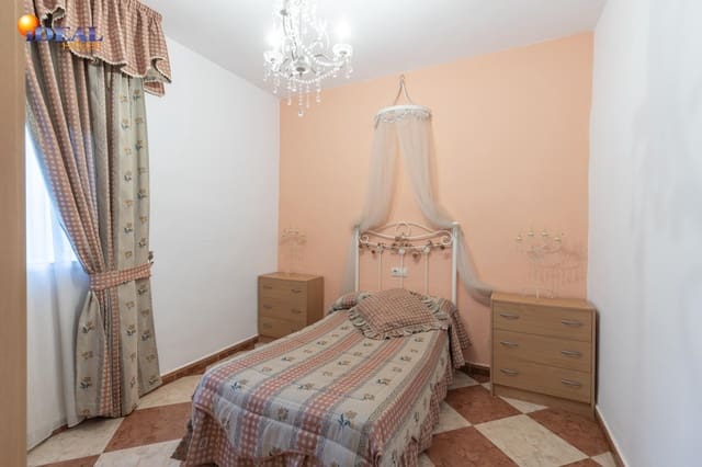 5 soveværelse Finca/Landehus til salg i Huétor Tájar - € 240.000 (Ref: 9449040)